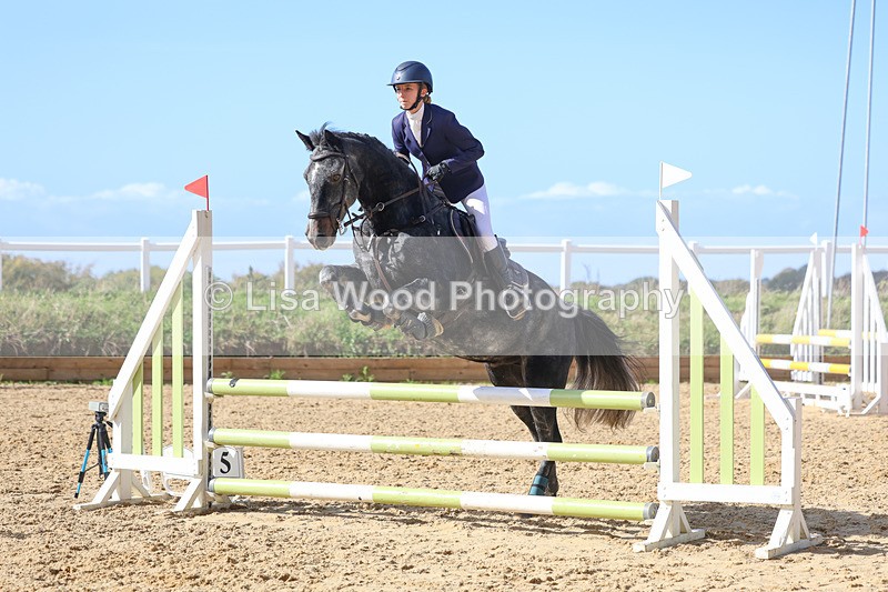 3E7A5014 - Class 9: 80cm Senior