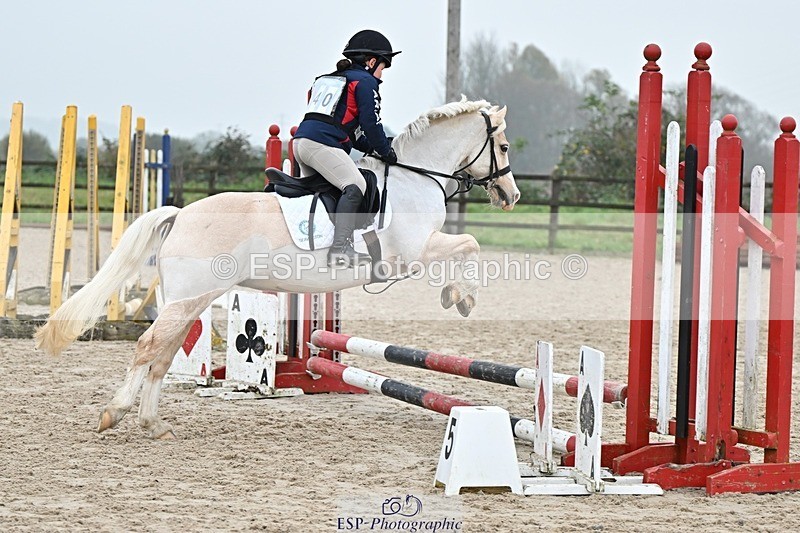241110-101334-00221 - 40cm Showjumping