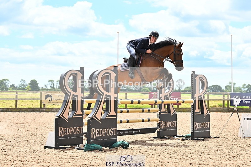 240608A-134131-02632 - Cls 4 Snr Newcomers and 1.10m Open