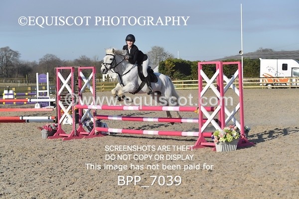 BPP_7039 - CLASS 17 SUN Stepping Stones 128/ 138cms Handicap