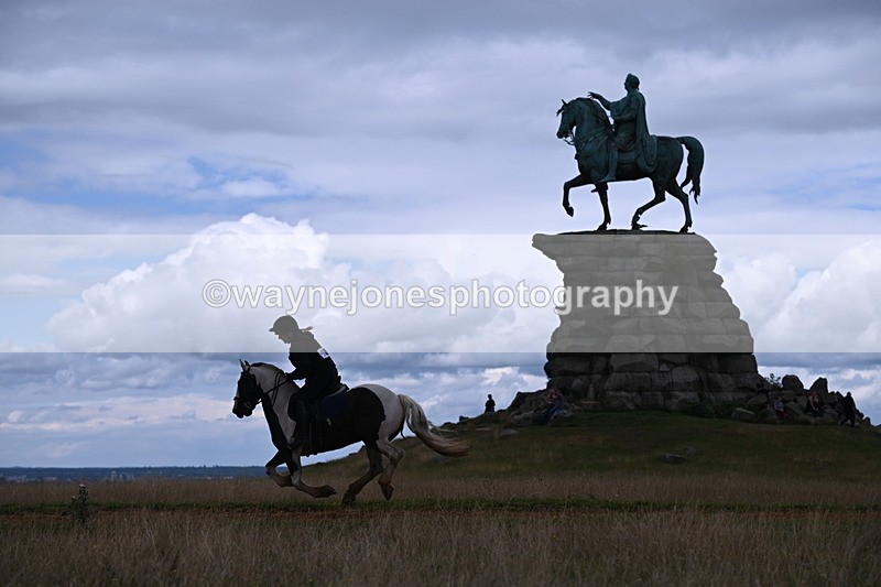 DSC_9543 - Time at Statue 15:11 to 15:58