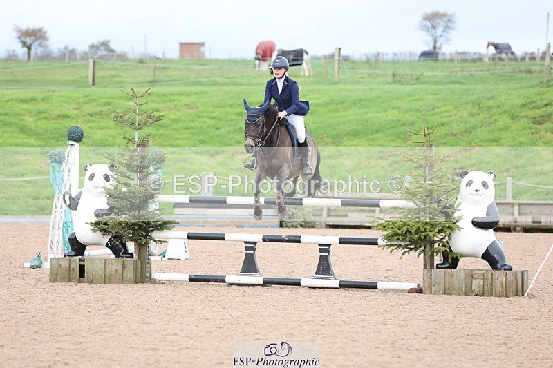 241117X-143309-04977 - Cls 37s 138cm