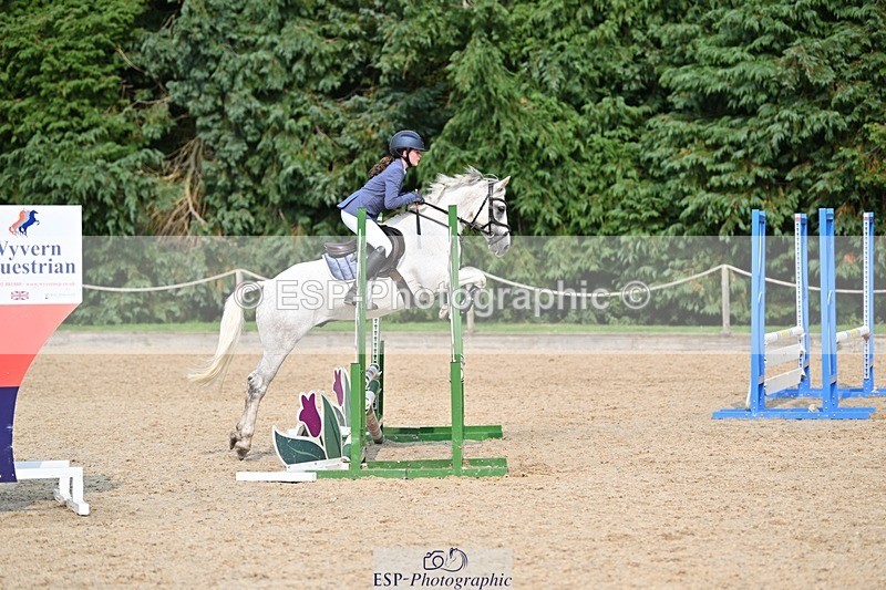 240818-161607-05369 - Cls 13 Pony Intro 70cm