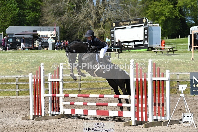 230512-104220-00575 - Cls 10 Snr 85cm Schooling