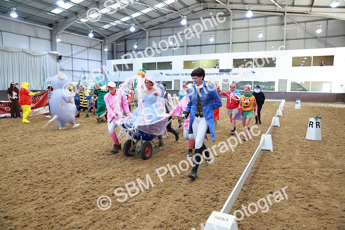 SBM_007979 - Teams Parade