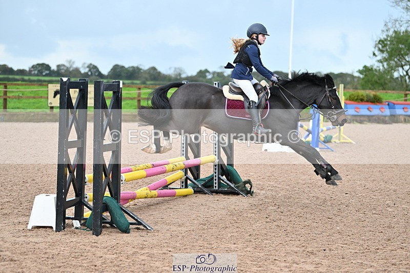 231029A-093913-02472 - 60cm Club and Schools