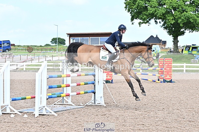 240605A-154013-00930 - Cls 5 Foxhunter and 1.20m Open