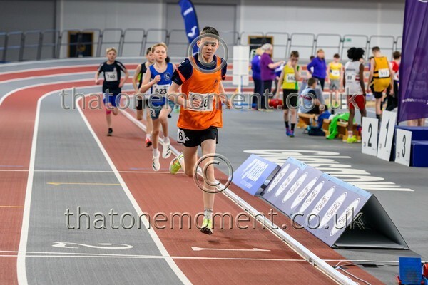 Age26SUN-919741 - Track Male Set One