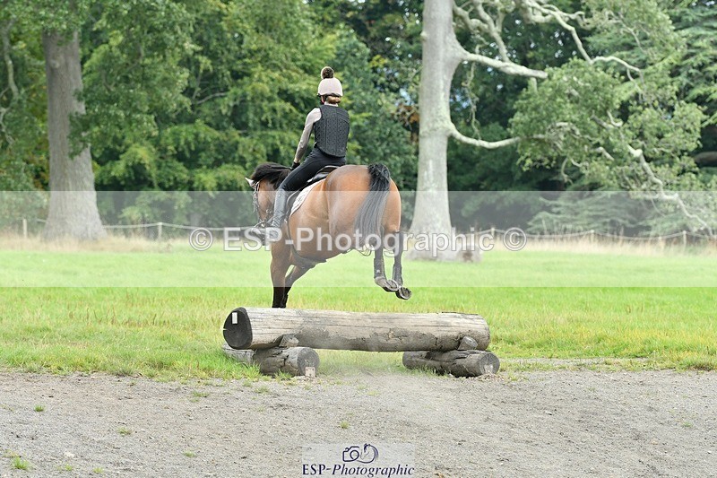 230817-131657-00879 - Theo's 1st Group - XC