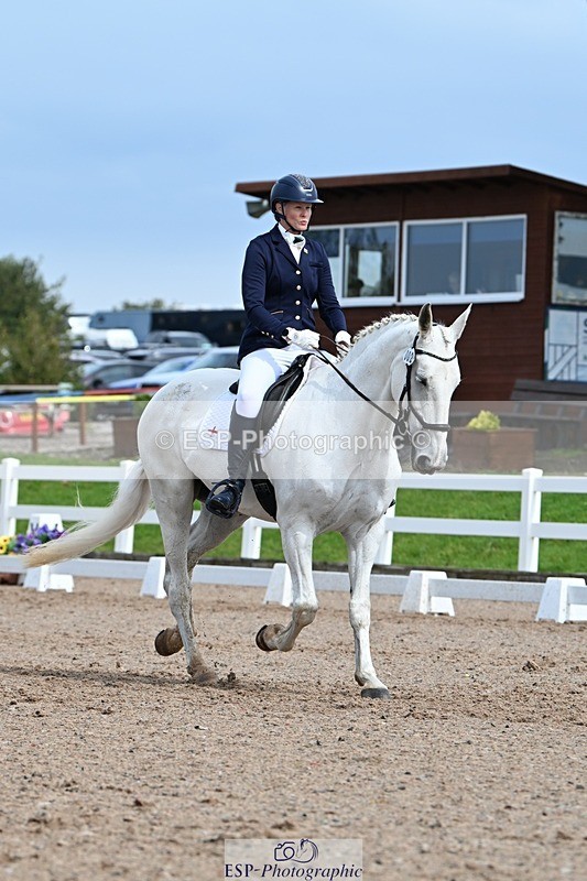 250907-131222-10012 - 071-Emma.ChapmanRoyal.Achiever