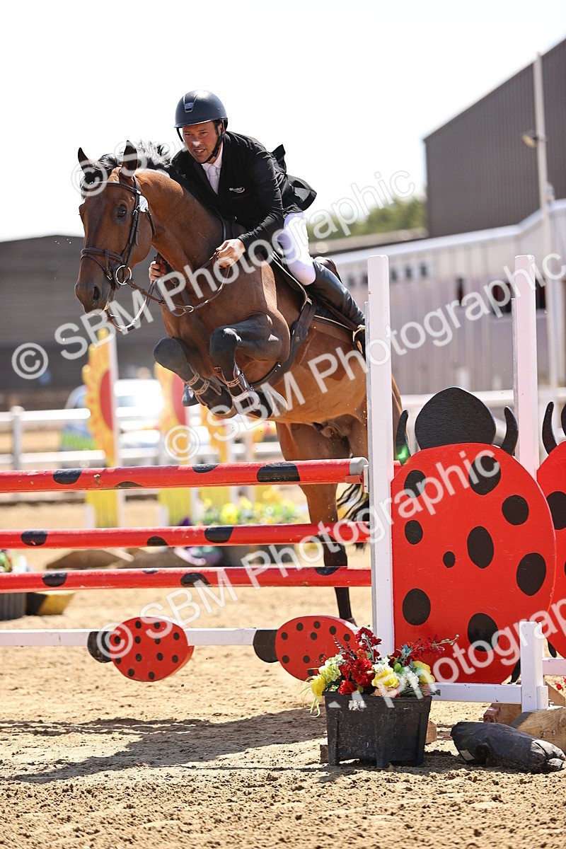 SBM_009990 - Class 9 - Senior Foxhunter - 1.20m Open