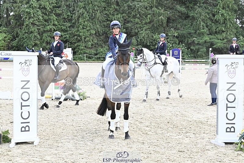 250525A-161035-18502 - Presentations Section C CCI 2 Star Long