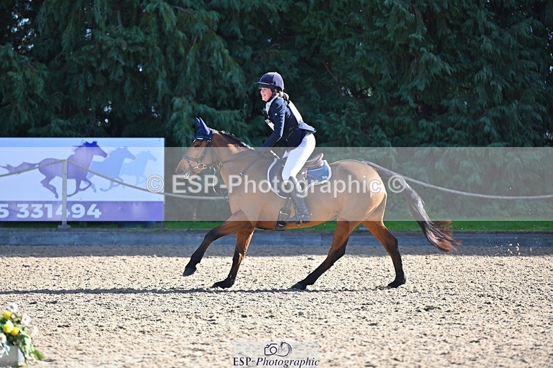 241027-110138-16573 - 373-Isabelle.Thwaite-BEACH.LADY