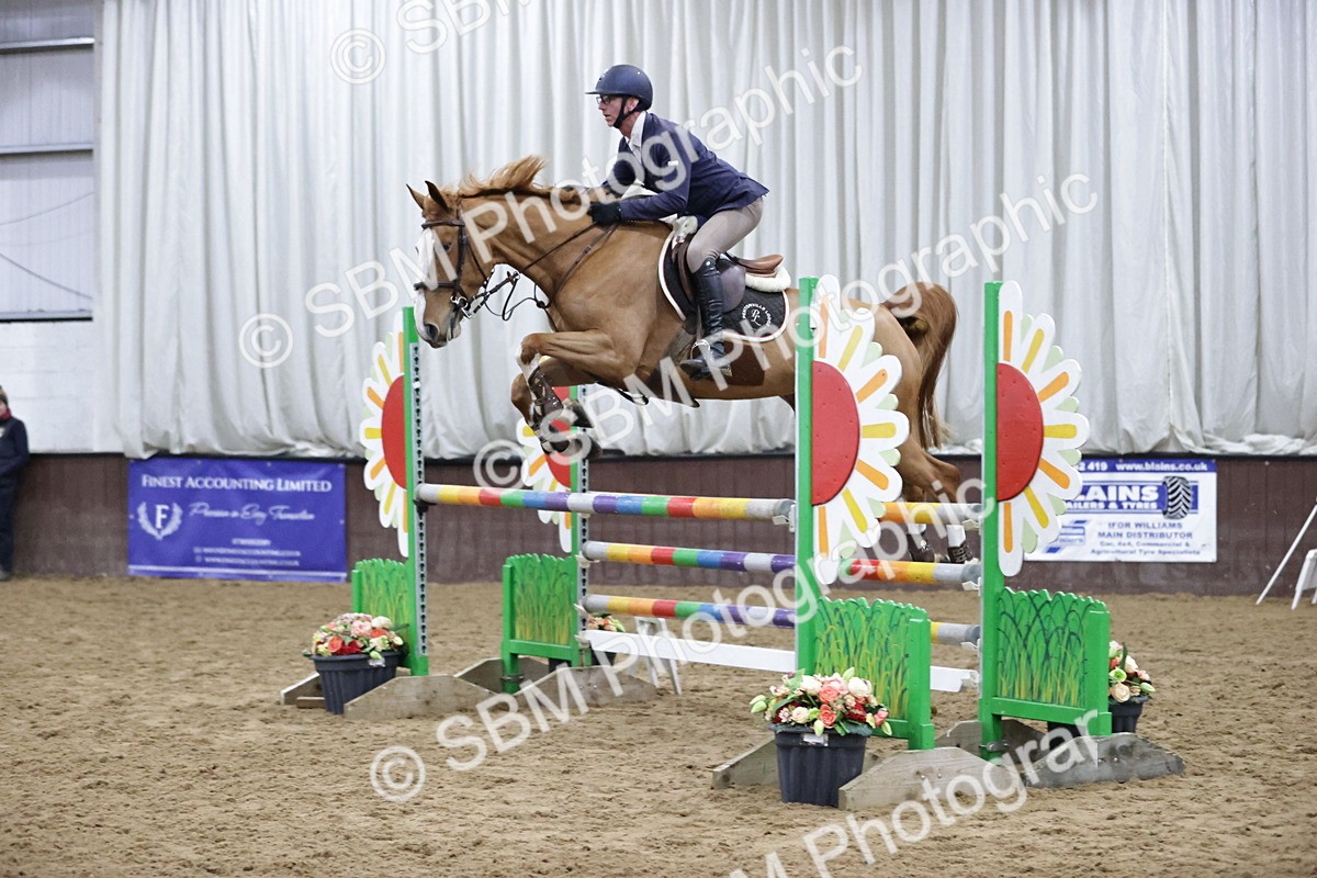 SBM_001209 - Class 4 - Senior Newcomers/ 1.10m Open