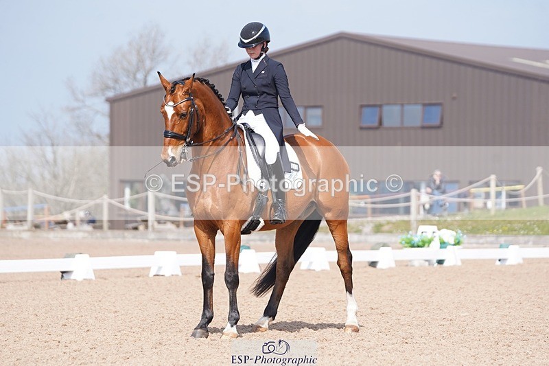 250404-120426-05587 - 010-Jessie.Kirby-As.Well.de.la.Roche.CMF