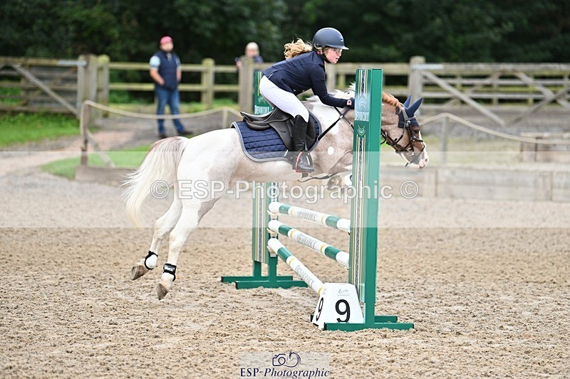 230930-093053-00010 - Cls 1 Pony Intro 70cm