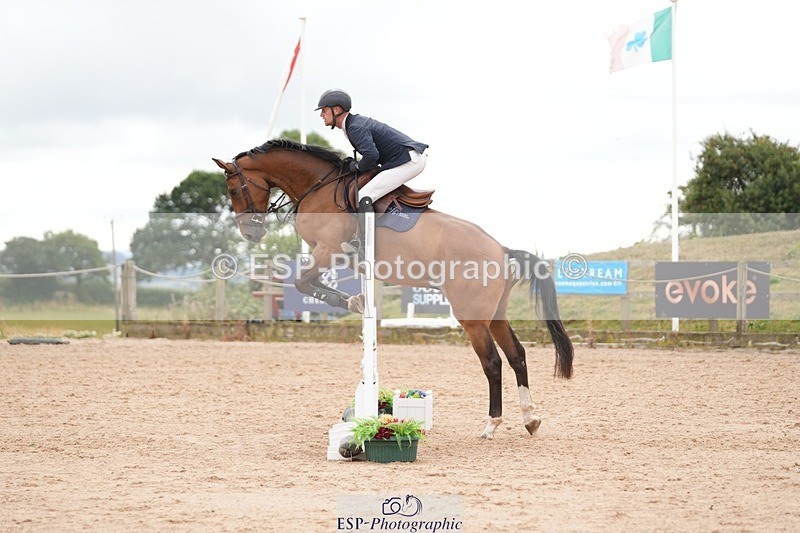 260730-110522-01786 - Cls 1 British Novice and 90cm