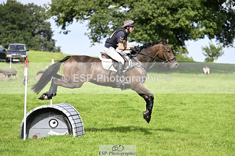 240804-161856-17917 - 611-Max_Forster-FLO_CORMINT