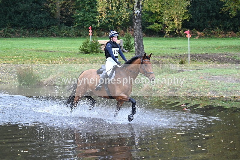 WJ7_3086 - Time 10:47 to 11:11 at the water