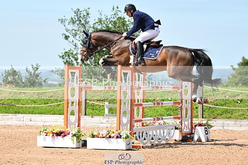 240718A-114147-04844 - Cls 1, 3 Star Small Tour 1.35m