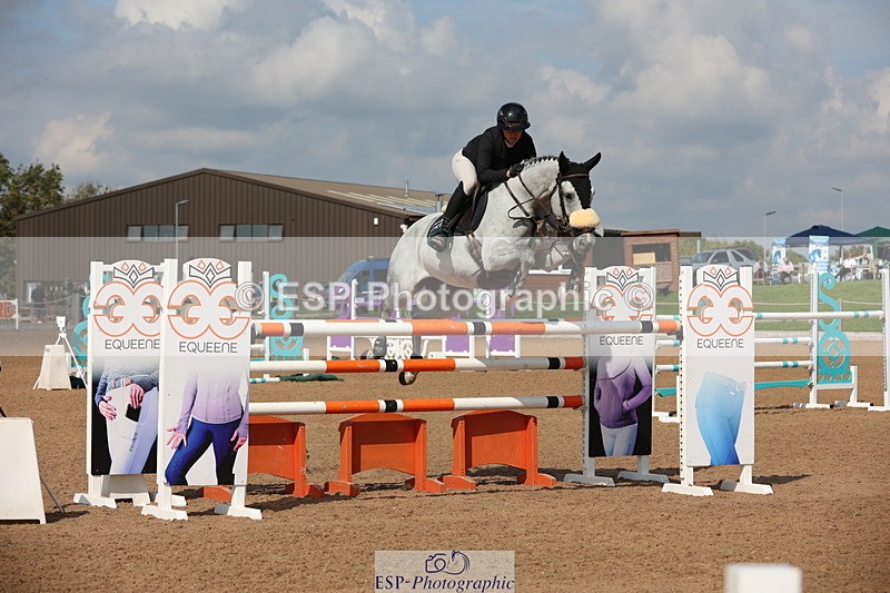 230915A-131903-02266 - Cls 4 National 1.30m