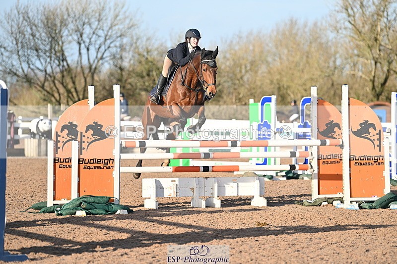 231210A-133441-02616 - Cls 20 Newcomers & 1.10m Open