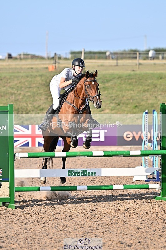 250812-185431-00505 - 1m and 1.10m