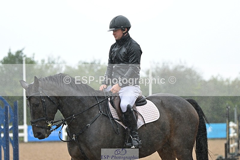 240925A-134902-01013 - Cls 4 Newcomers and 1.10m Open