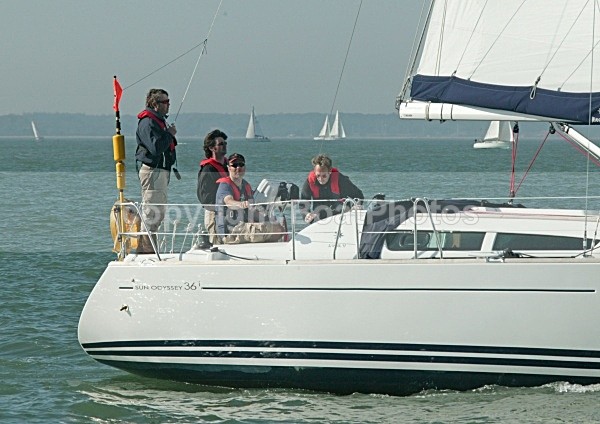 081012 LES AFFAIRES 8CDX1367 - Sailboats - monohull