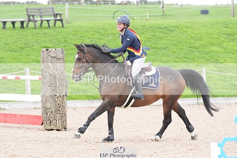 250921-155335-03902 - Cls 22 Unaffiliated 90cm Derby