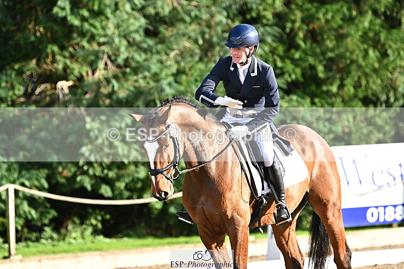 241023-160815-00864 - 013-Cameron.Beer-GREENLANES.LE.BAMBALOU