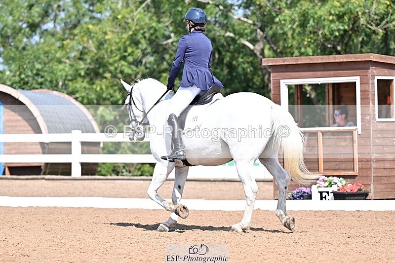 250816-110948-03665 - 135-Clare.BrownTommie.Too