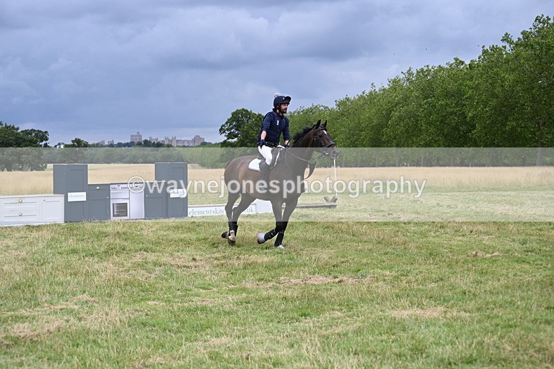 WJ6_2981 - Time at Jump 11:06 to 11:40