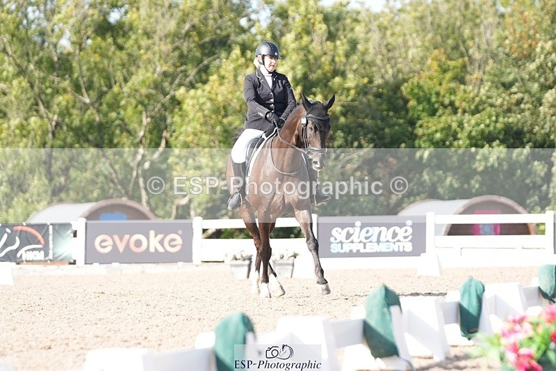 250906-161618-05003 - 049-Laura.ColeGavin.10