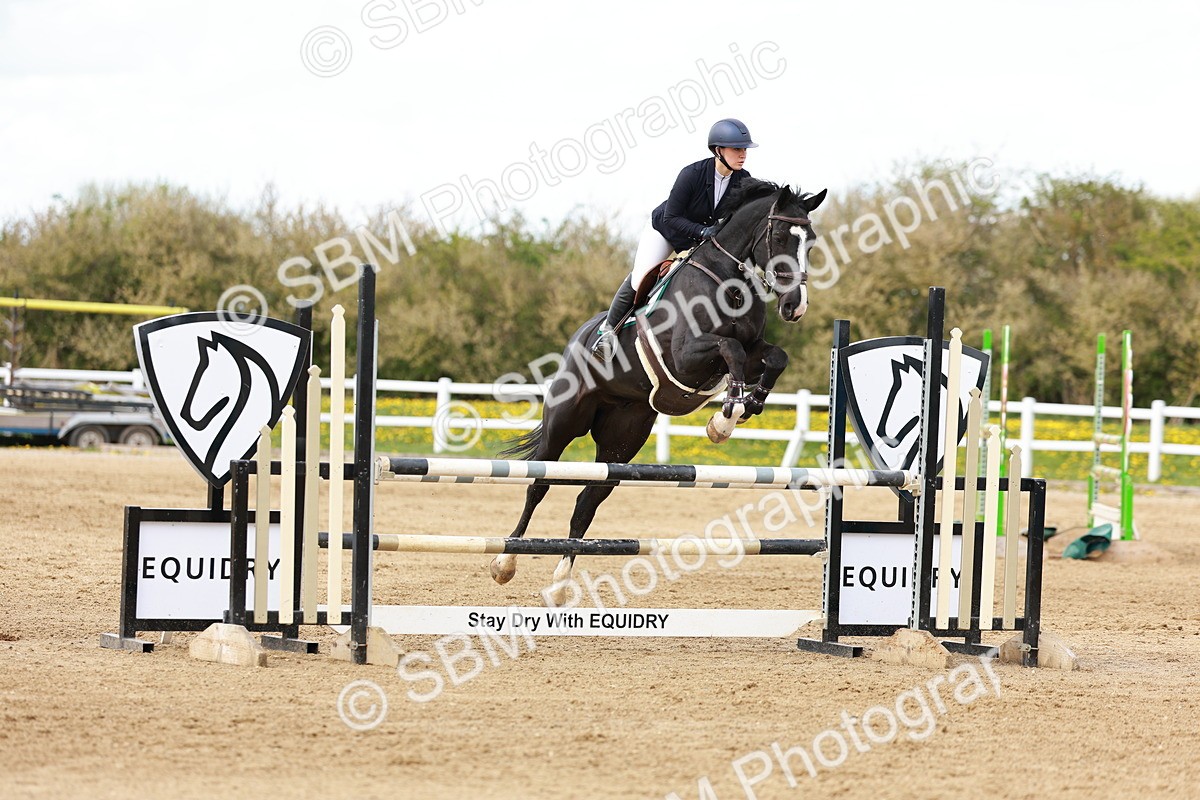 SBM_002304 - Class 4 - Senior Newcomers - 1.10m