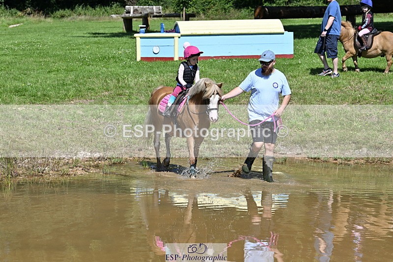 240728B-111428-01229 - Gemma's Group XC