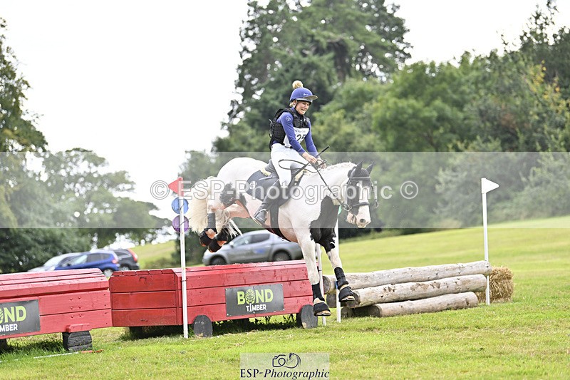 240825X-165920-37657 - 80cm XC 16.30 to 17.30