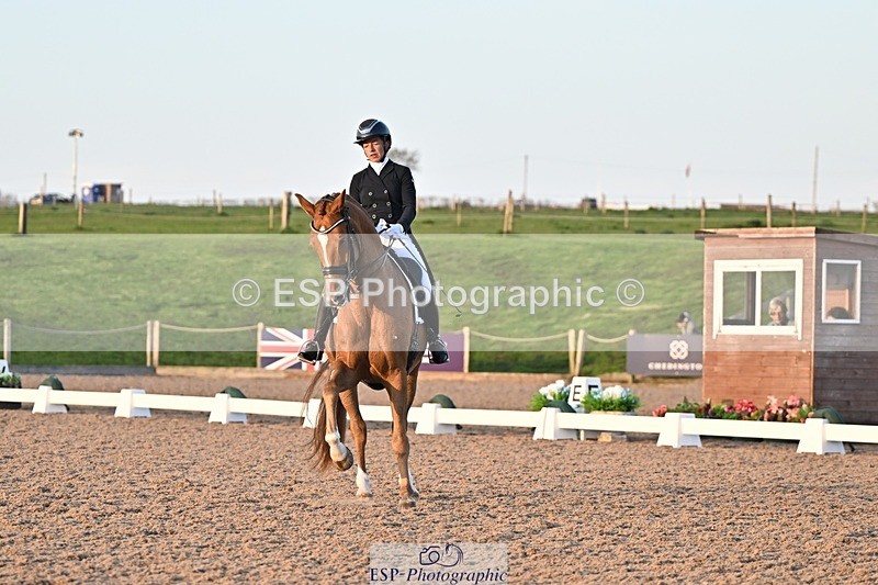 250404-190259-08782 - 195-Sarah.Millis-Impressive.VDC