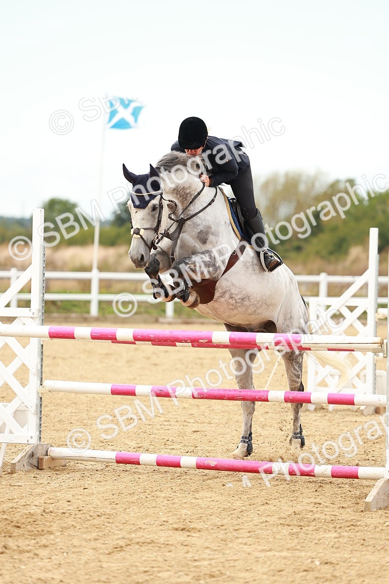 SBM_001656 - Class 4 - Senior Newcomers - 1.10m