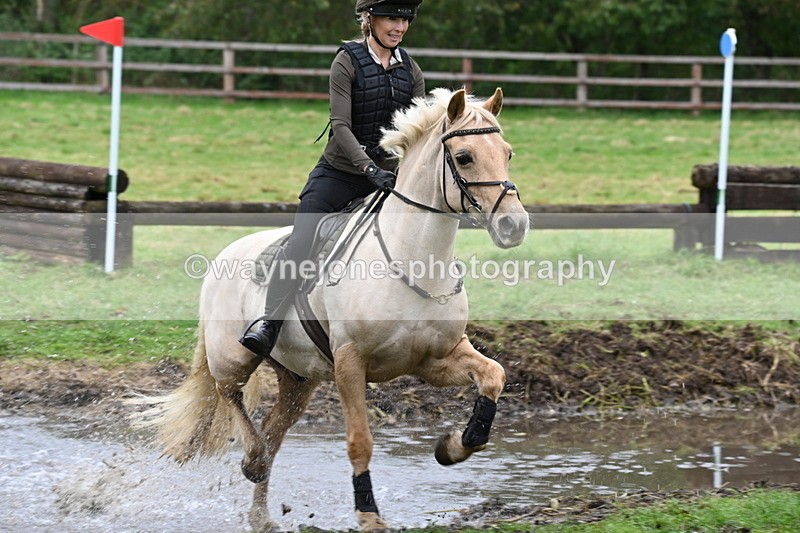 WJ6_7269 - Time at Photographer 13:23 to 13:49