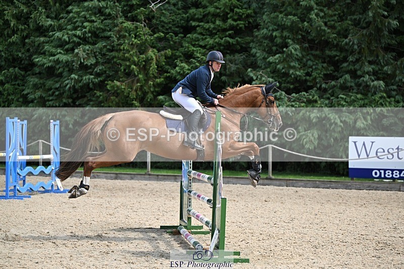 240817-125402-01361 - 04 Snr 1.05m