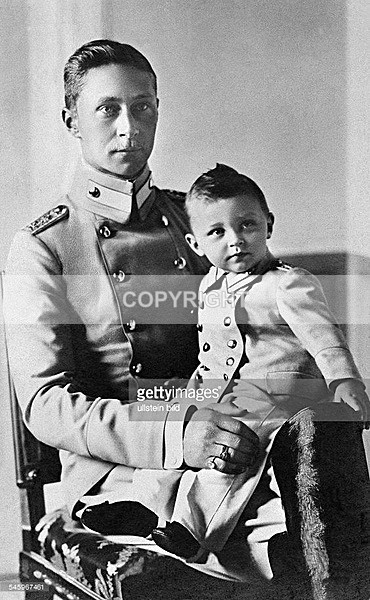 G-203 Cr Pr Friedrich Wilhelm with son Pr Wilhelm - German Royals