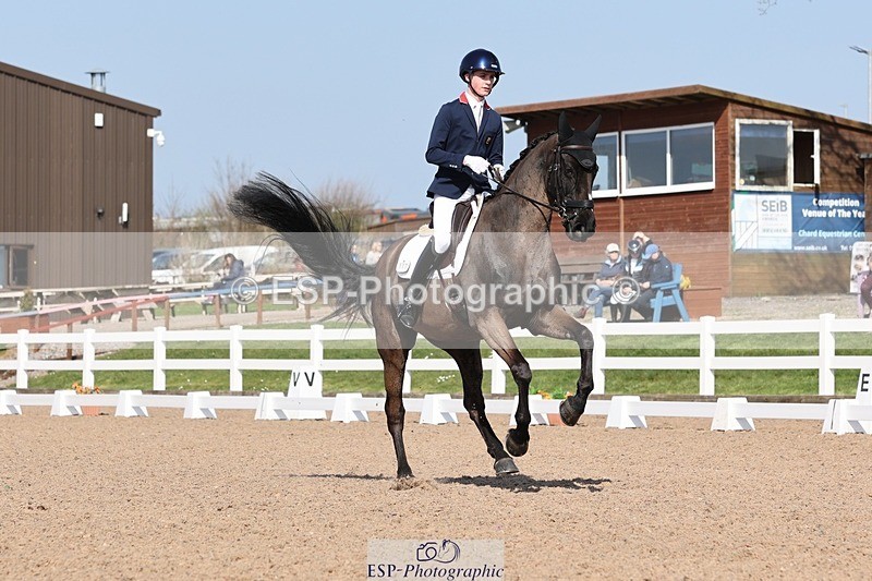 250404-152304-07083 - 117-Myles.Graham-Nibeley.Black.Pearl