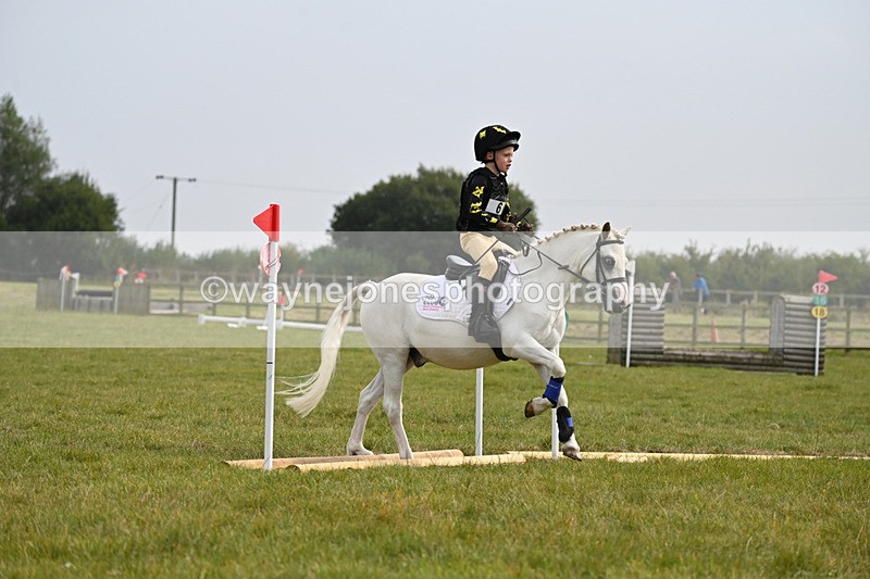 WJ6_0190 - 40cm XC Time 10:37 to 10:56