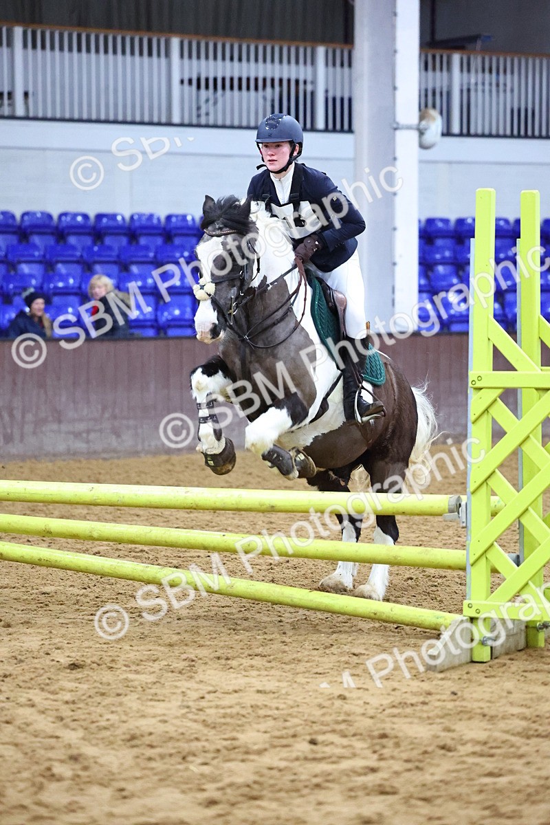 SBM_001662 - Class 4 - Festive Fences - 70cm