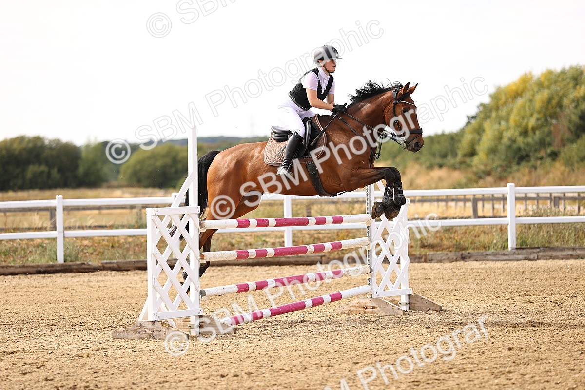 SBM_001491 - Class 6 - Senior Newcomers 1.10m