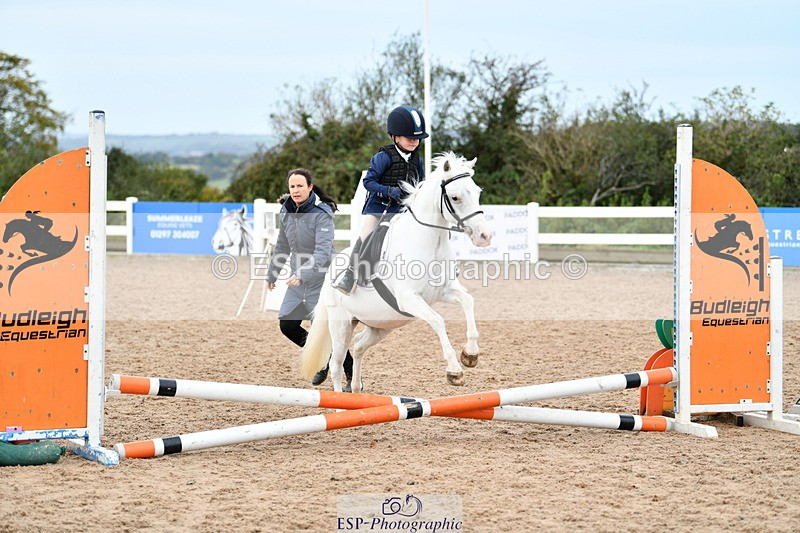 241013B-094800-00268 - Cls 1 Clear Round