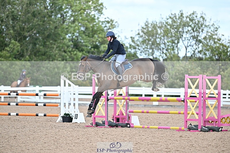 241005A-113238-03405 - SAT Cls 17 95cm Amateur Quali