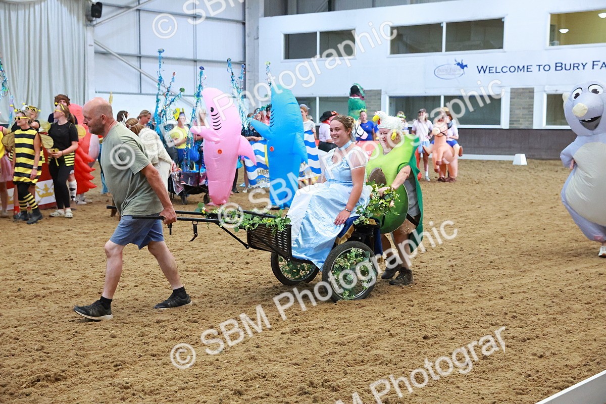 SBM_007987 - Teams Parade
