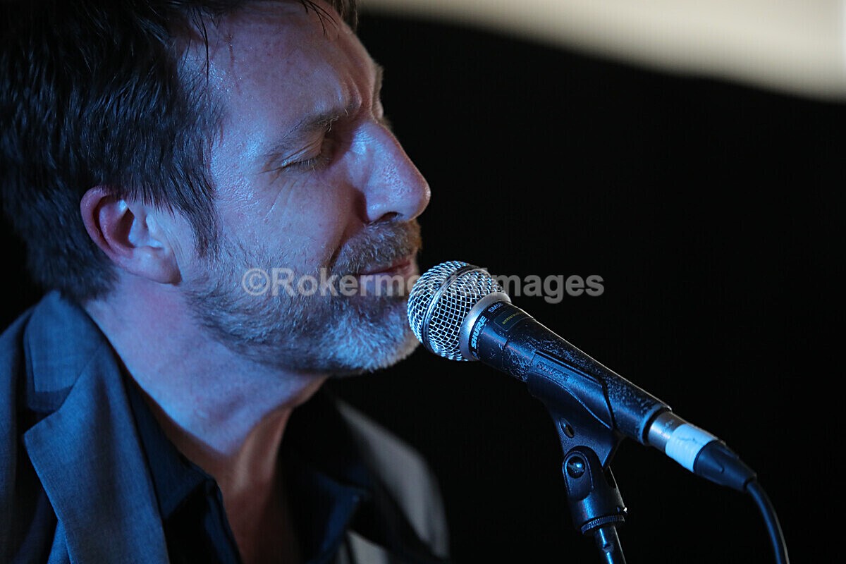 FOLK N BLUES-345 - FOLK and BLUES SEPT 2022